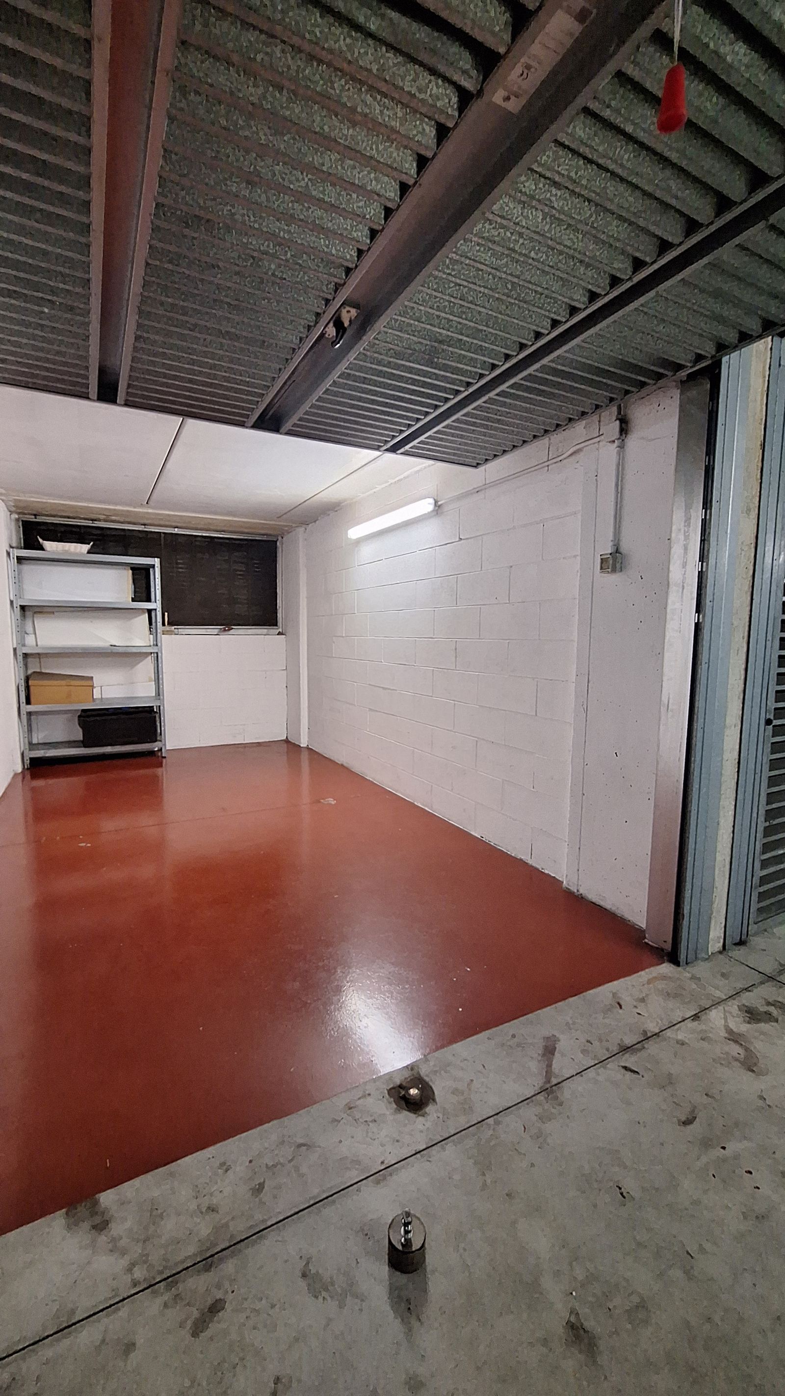 Interno del box vista d'insieme
